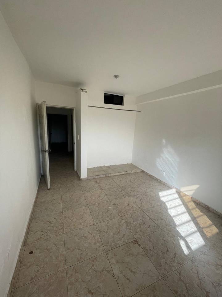 oficinas y locales comerciales - Edificio comercial Y residencial en venta 2