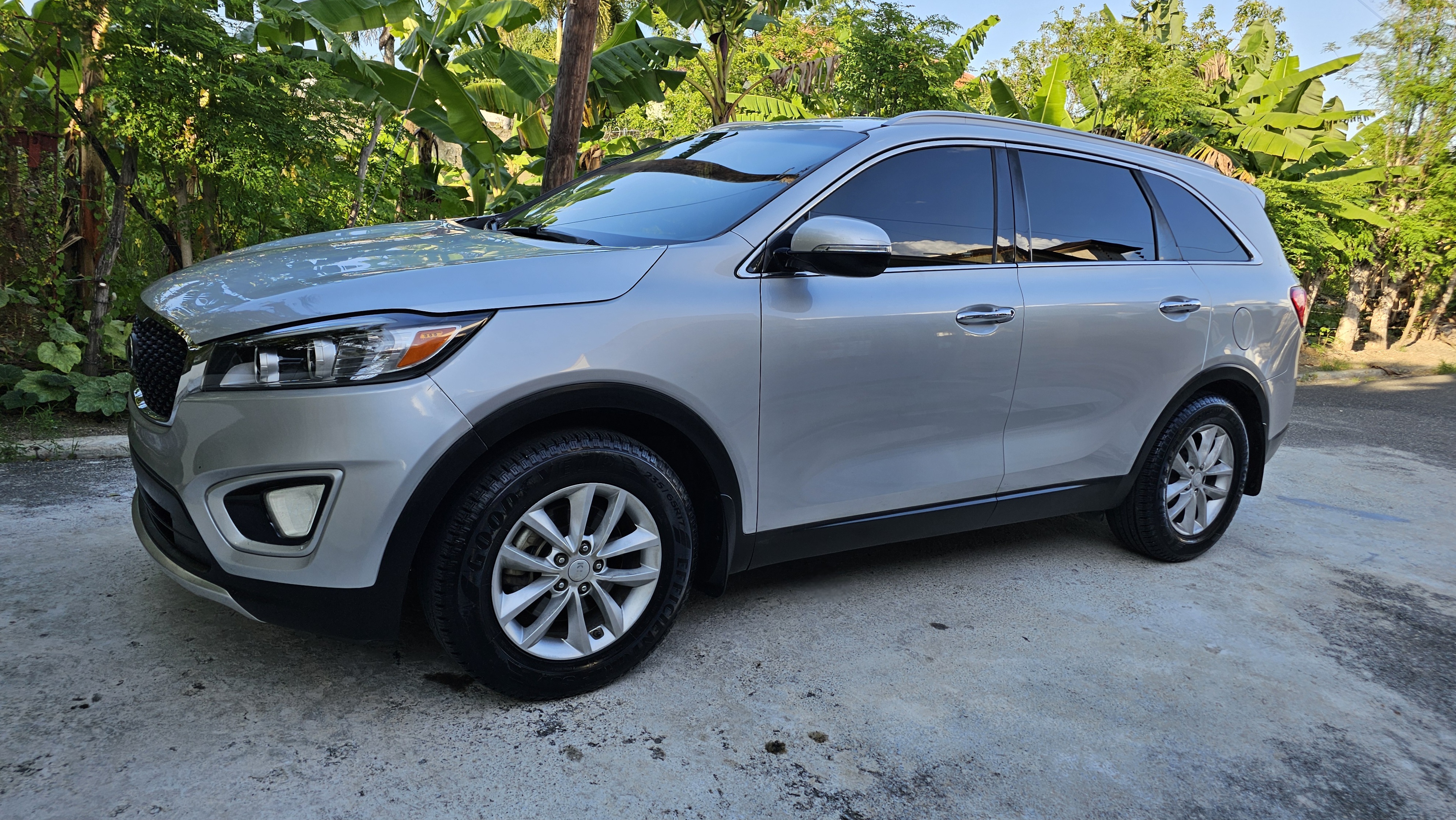 jeepetas y camionetas - Vendo Kia Sorento 2016 1