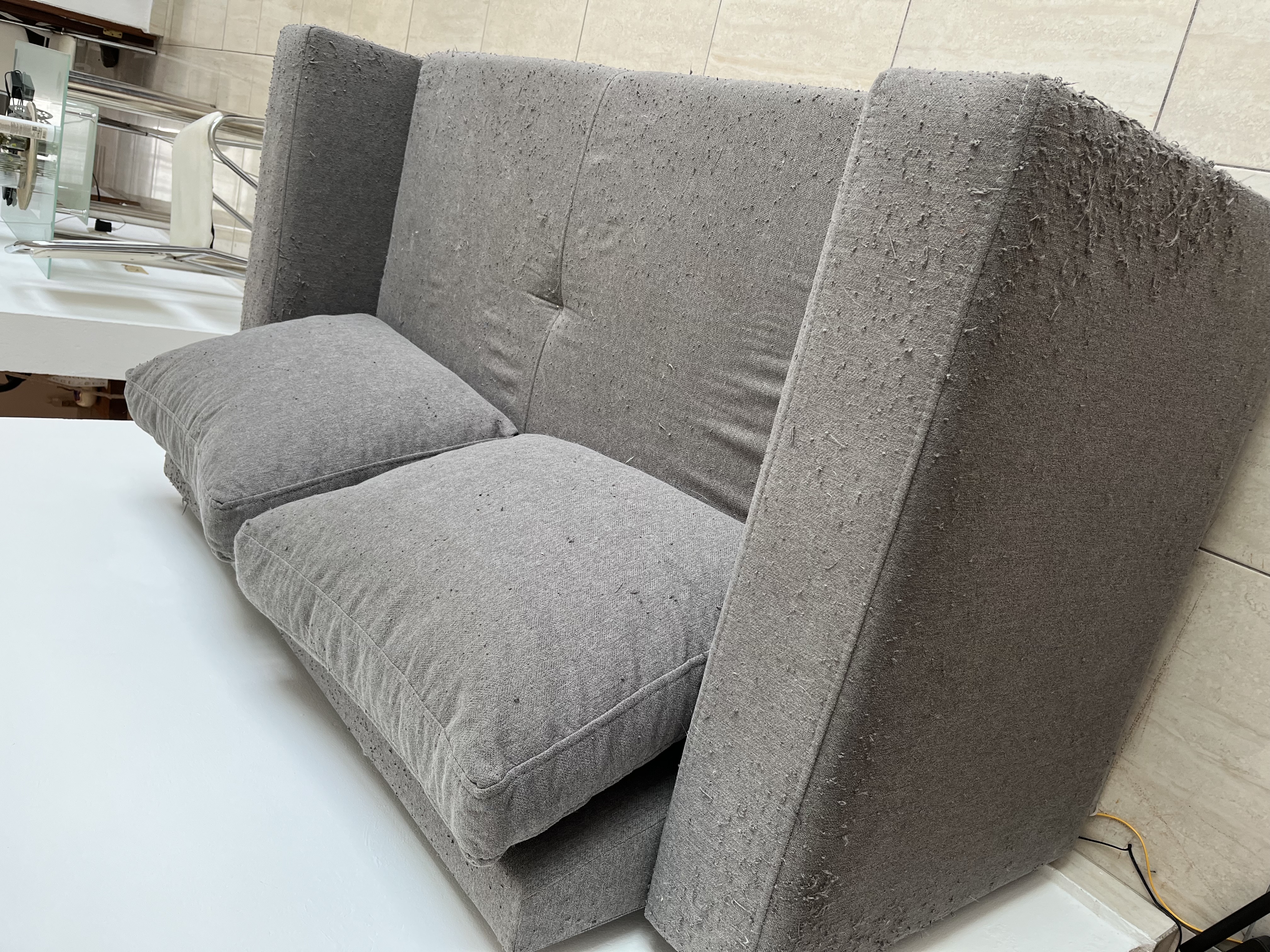 muebles y colchones - Para Tapizar Mueble de 2 plazas. Precio negociable.  1