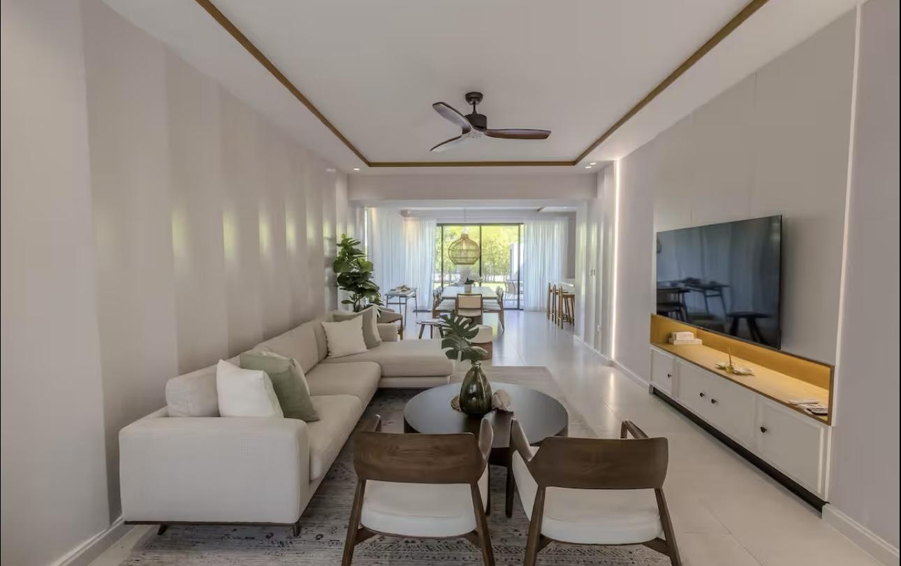 otros inmuebles - Spacious Villa Habitat w/ Private Pool & BBQ, ciudad las canas 9