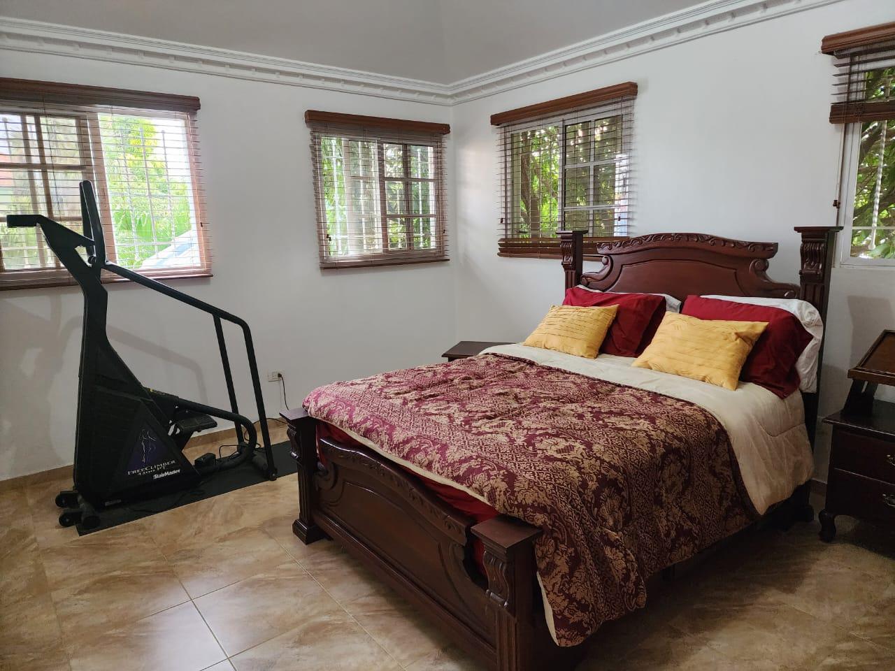 casas - Casa en Venta en Jardines del Norte, Santiago – 4 Hab, 2 Niveles 3