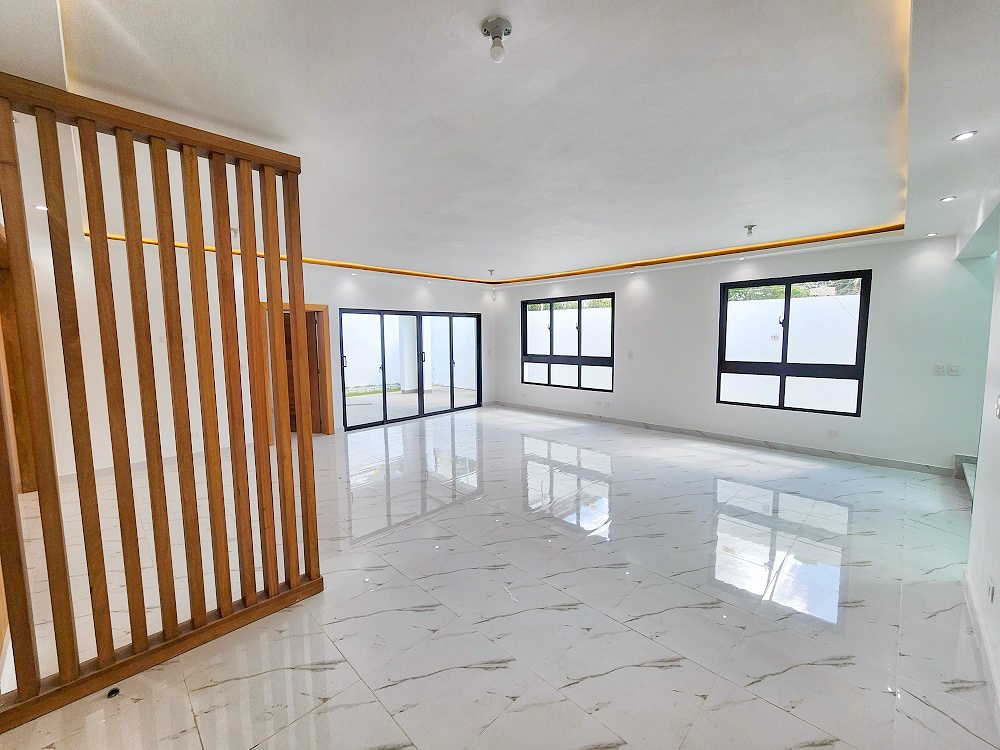 casas - CASA MINIMALISTA PATIO Y TERRAZA VILLA MARIA STGO 2