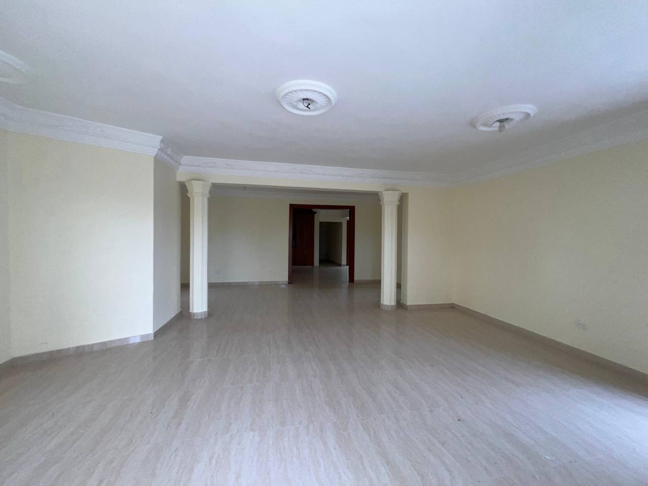 casas - Se vende casa de dos niveles Prado Oriental  3