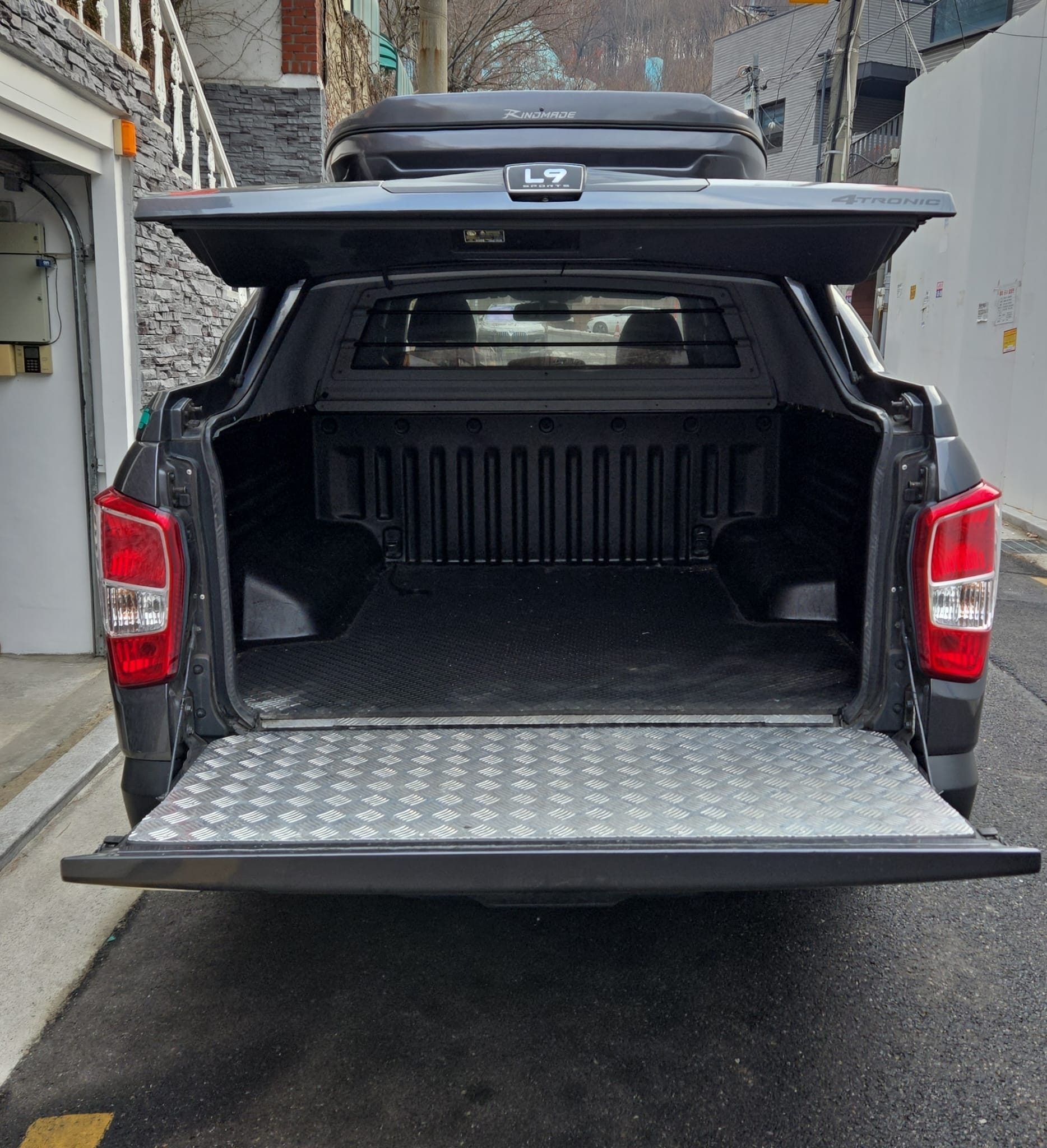 jeepetas y camionetas - KGM REXTON 2019 GRIS OSCURO DIESEL 2