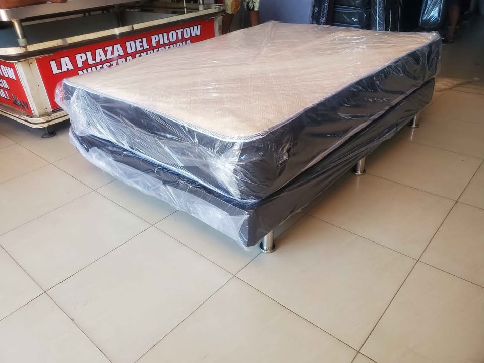 muebles y colchones - base tapizada mas colchon de 54 pulgadas 0