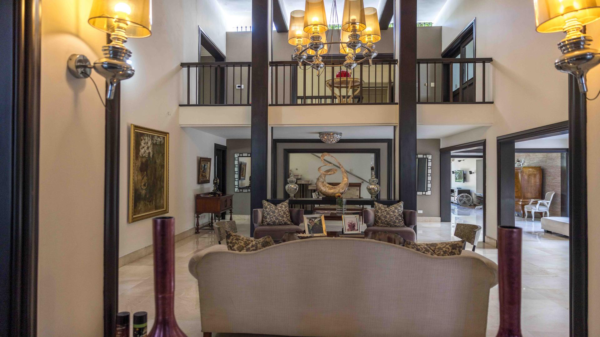 casas - Casa Elegante en Alquiler a pocos metros de la Winston Churchil 4