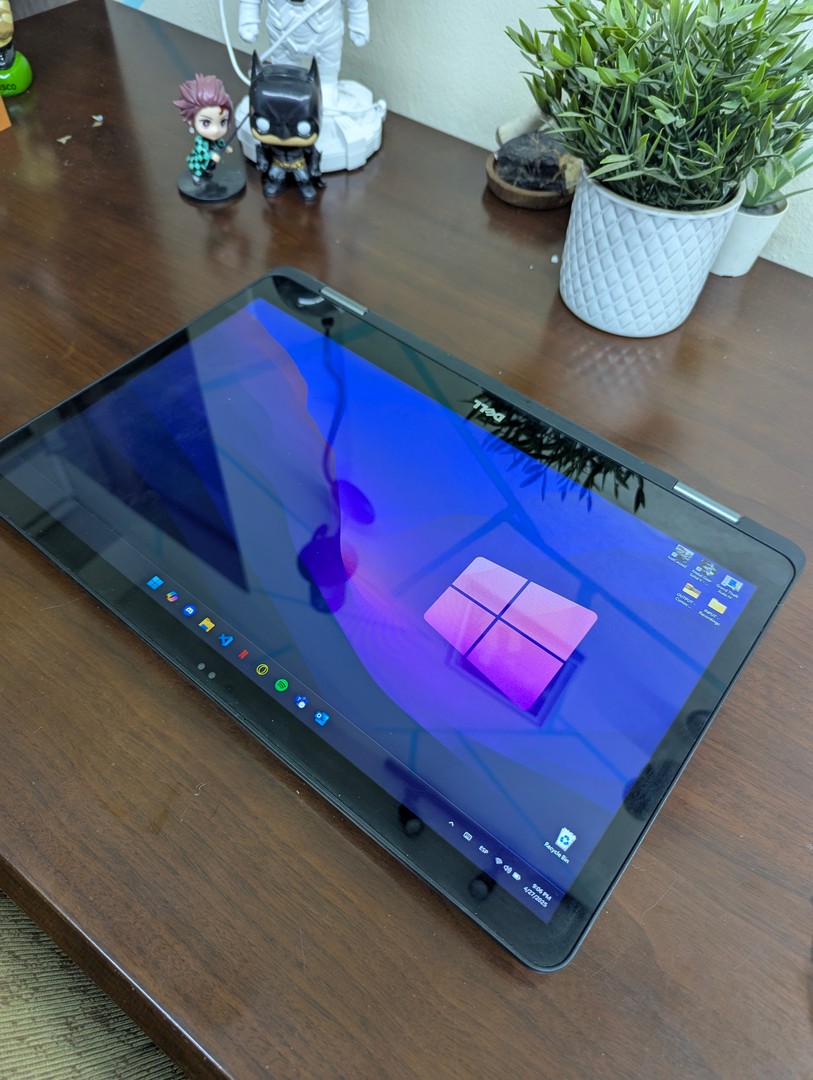 computadoras y laptops - Dell P30E - Laptop/Tablet (2-en-1) i7 y 16Gb de RAM. 3
