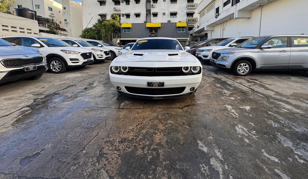 carros - 2018 Dodge Challenger SXT 6