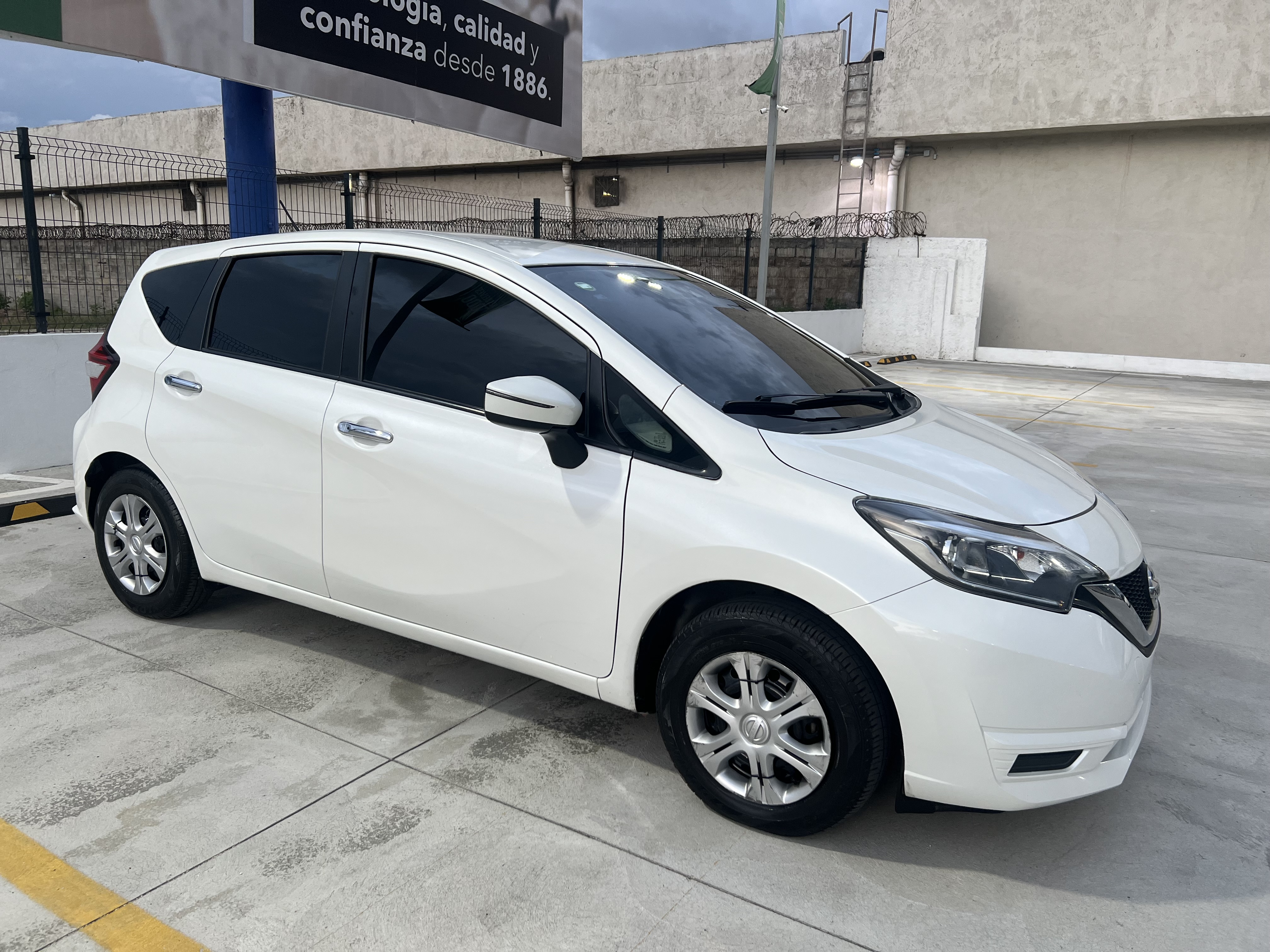 carros - Nissan note 2017