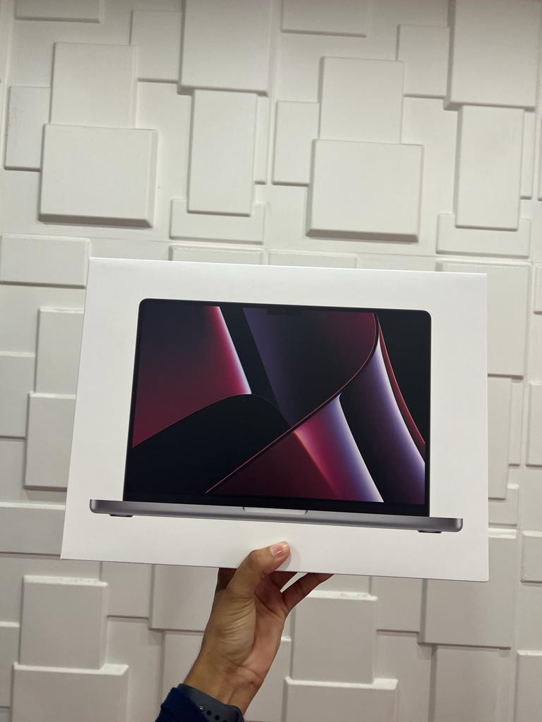 celulares y tabletas - MacBook Pro 14-inch 2023 M2 Pro 16GB RAM/ 512gb SSD 0