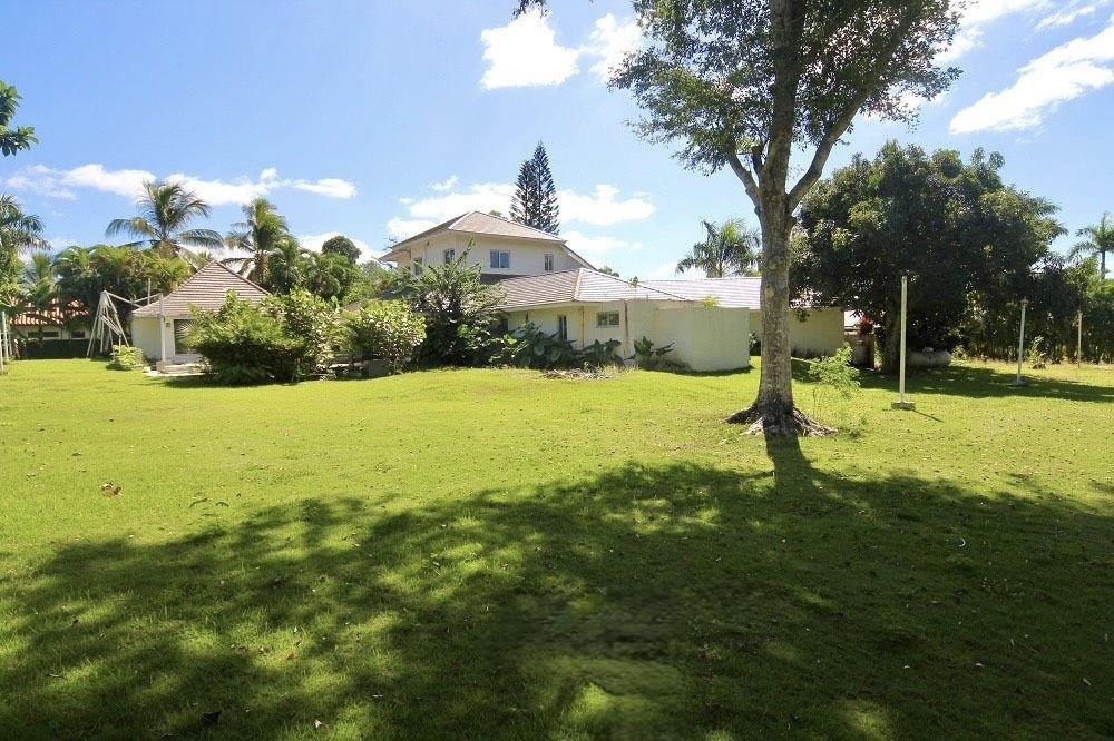 casas vacacionales y villas - ¡Oportunidad única! Villa de lujo en Casa de Campo – Frente al Golf 1