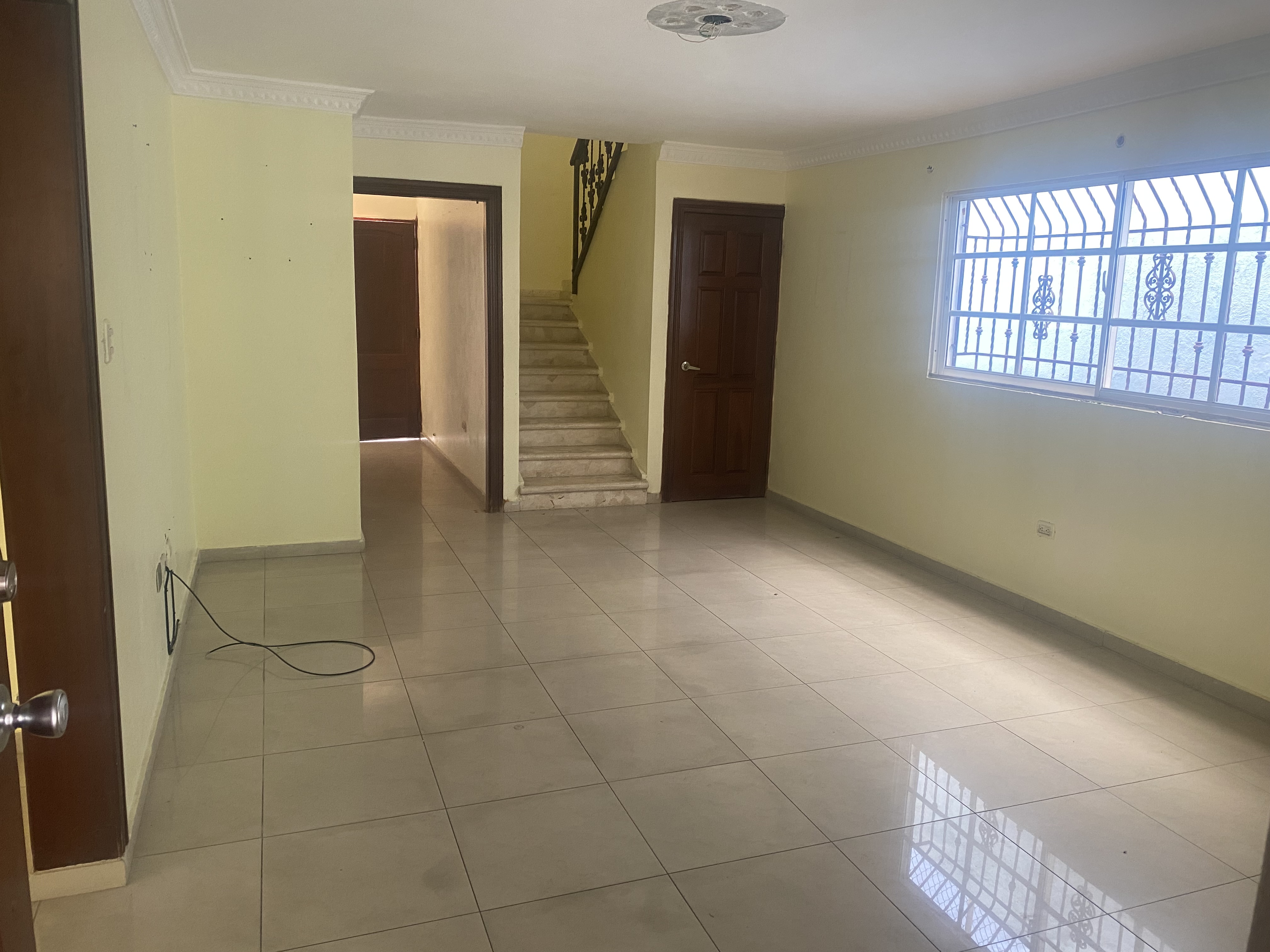 casas - Vendo casa espaciosa en Alma Rosa I   4