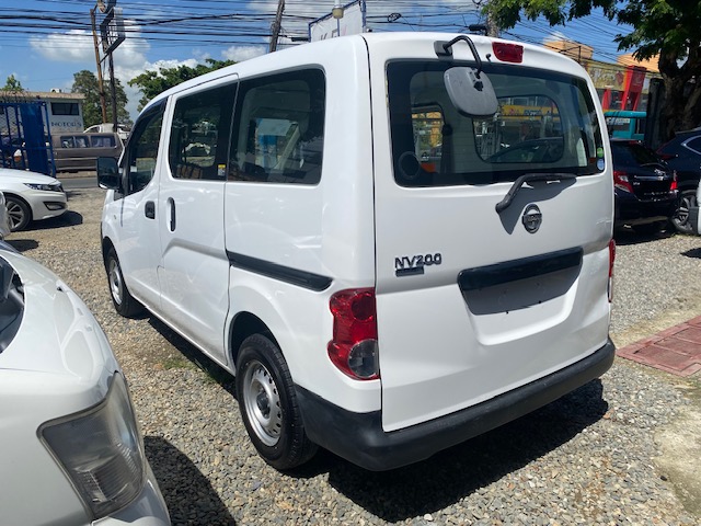 carros - Nissan,Vanette, 2019 3