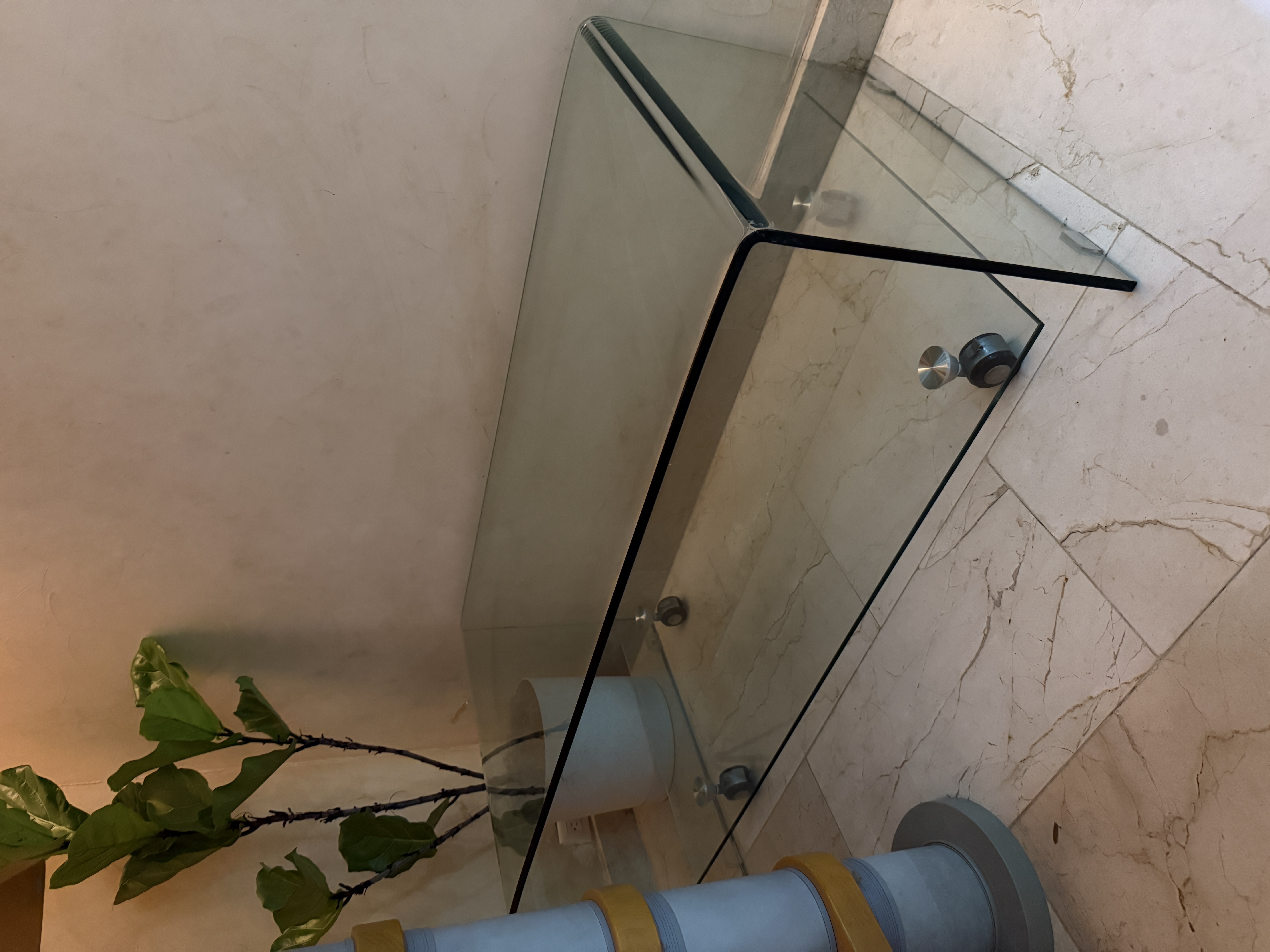 muebles y colchones - Vendo mesa de cristal para el hogar de oportunidad (ligeramente negociable) 0