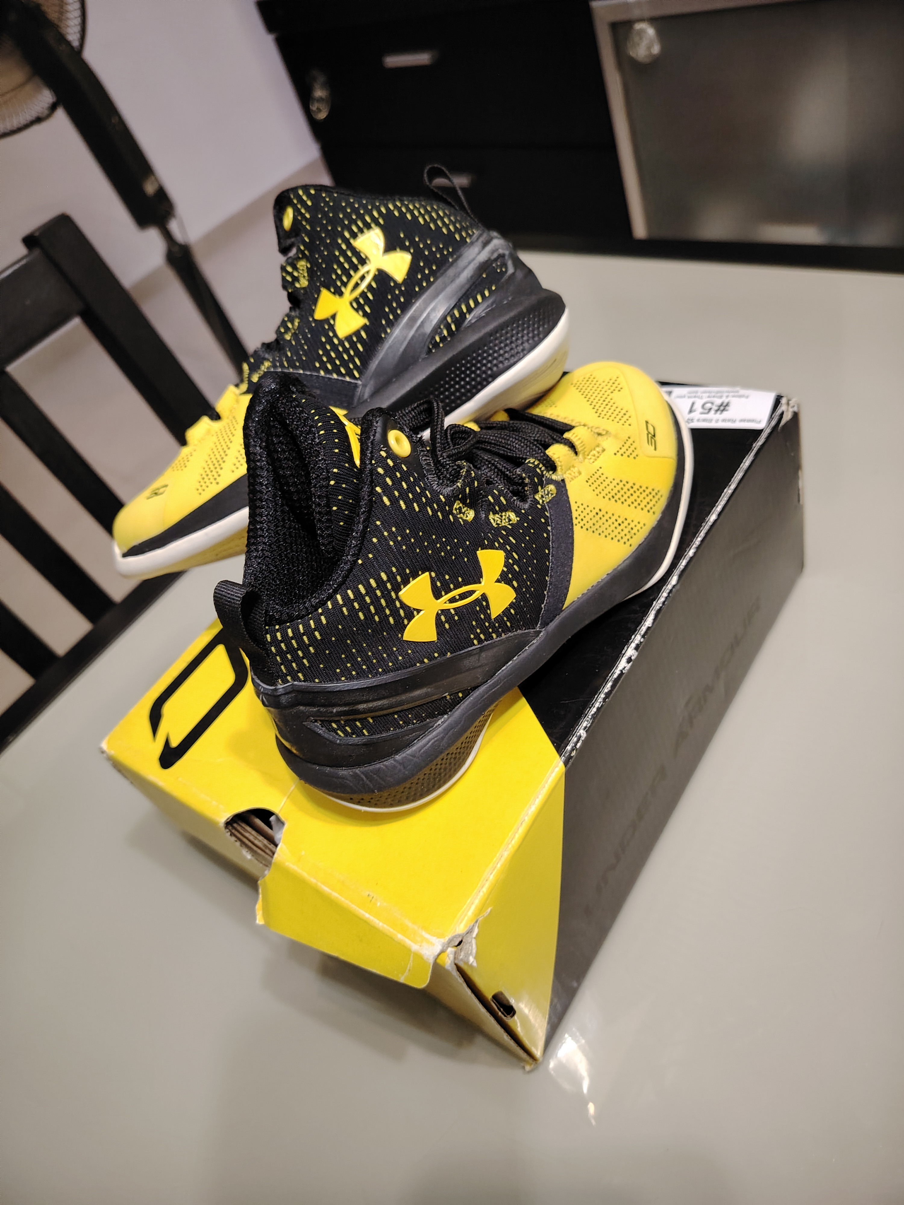 ropa y zapatos - Tenis Curry 2, Size 28 3
