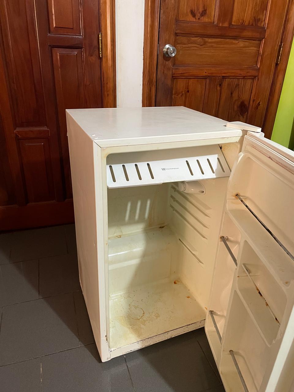electrodomesticos - Neverita Mastertech blanca en buenas condiciones 1
