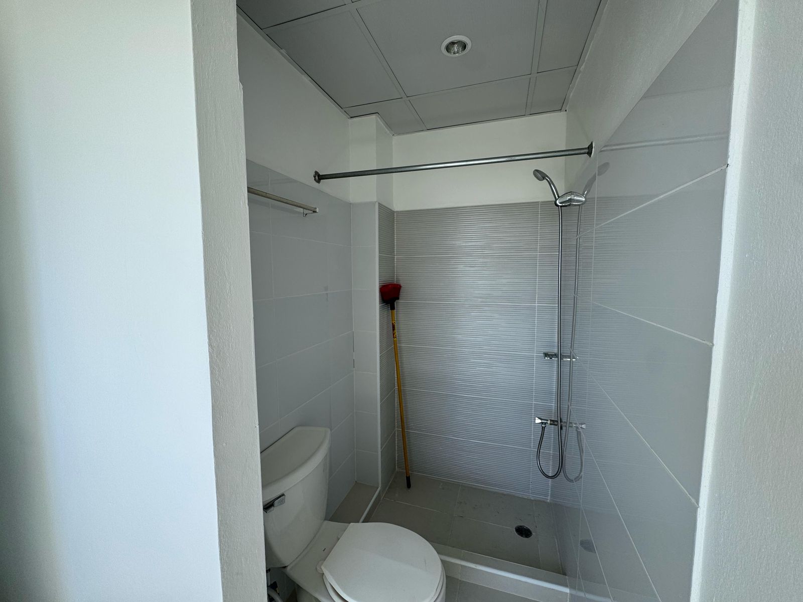 apartamentos - Alquiler hermoso apartamento en Residencial Loira 1