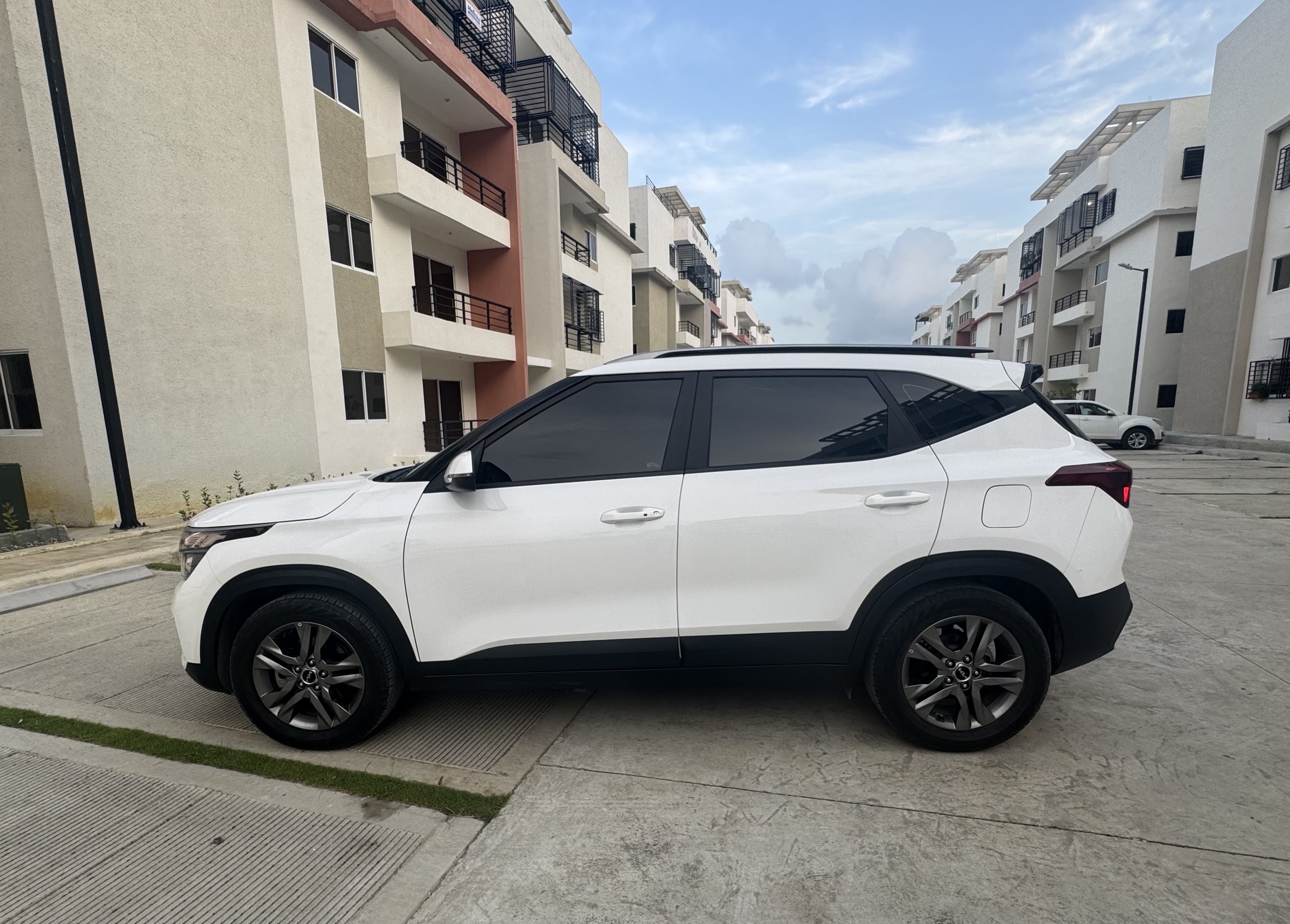 jeepetas y camionetas - Kia Seltos 2023 2