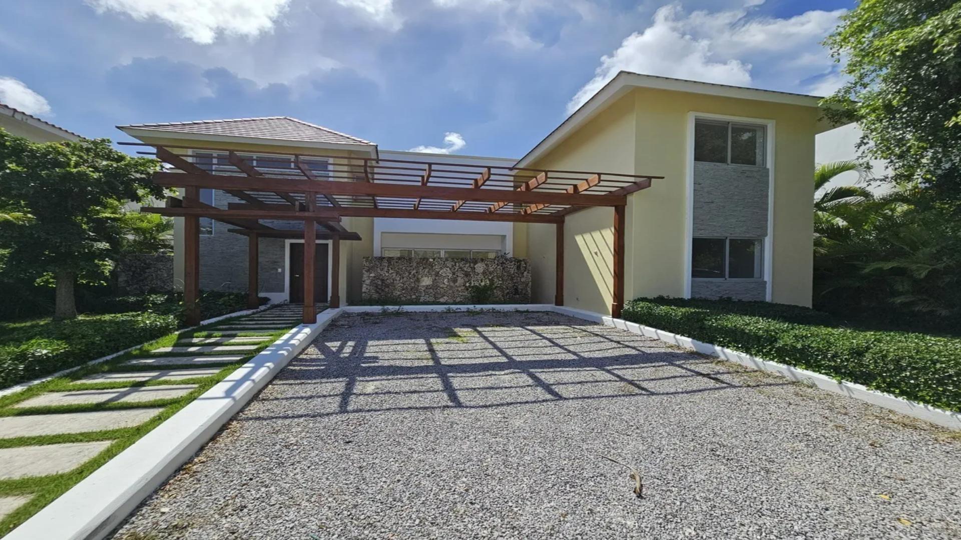 casas vacacionales y villas - Vendo hermosa en Punta Cana Village