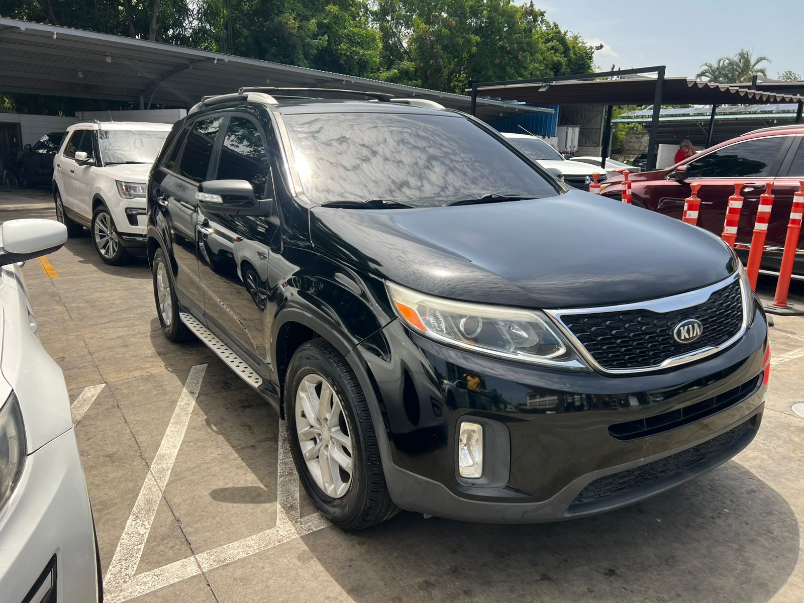 jeepetas y camionetas - VENDO DE OPORTUNIDAD KIA SORENTO 2014 3 FILAS! 0