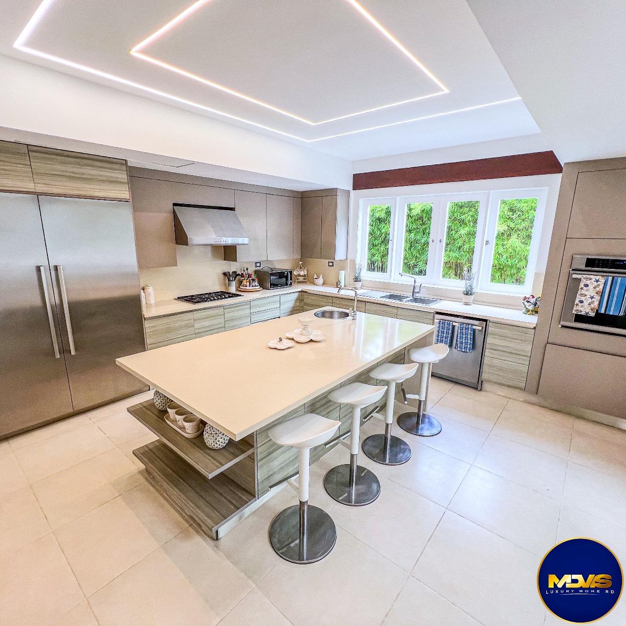 casas vacacionales y villas - Se vende Hermosa villa Ubicada en Casa de Campo 3