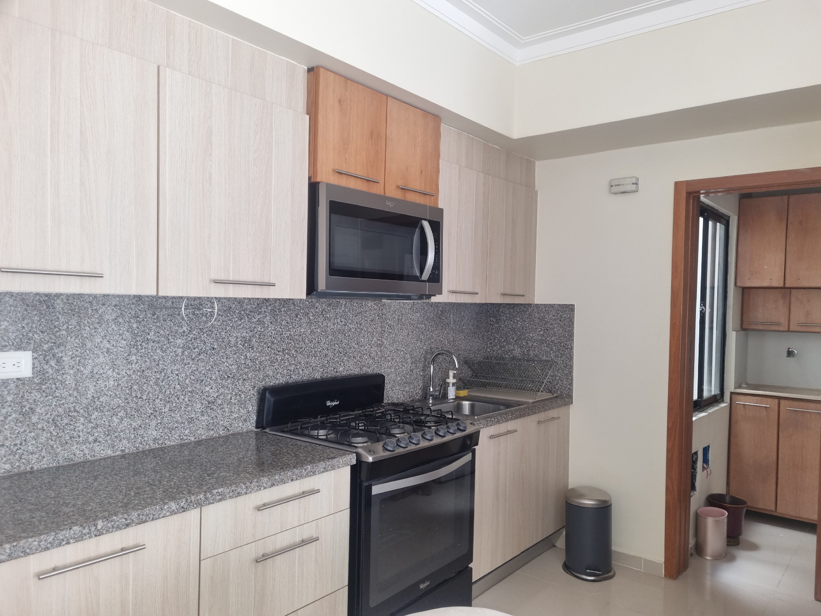 apartamentos - *EN EL VERGEL IMPECABLE TORRE  IDEAL PARA EJECUTIVO PERFECTA UBICACION*

 3