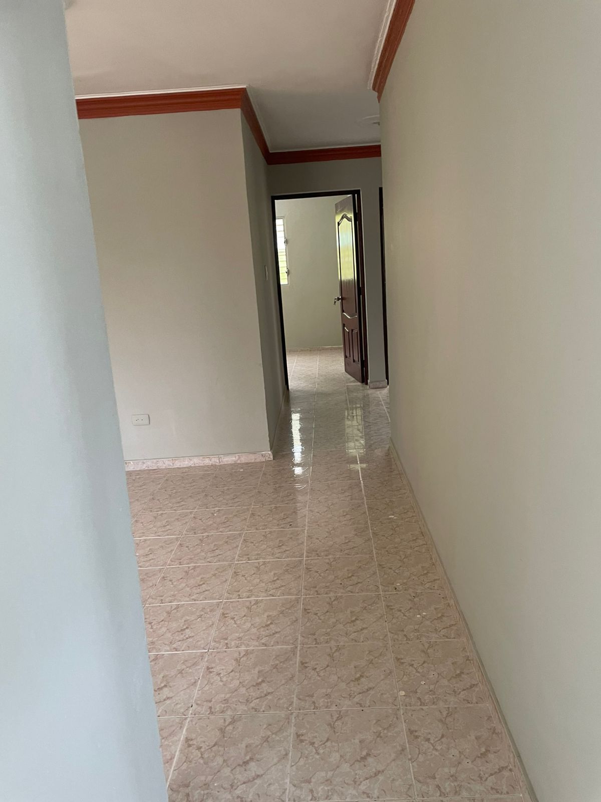 casas - Venta Casa Duplex en Residencial Doña Idalia, Av. Charles de Gaulle 3
