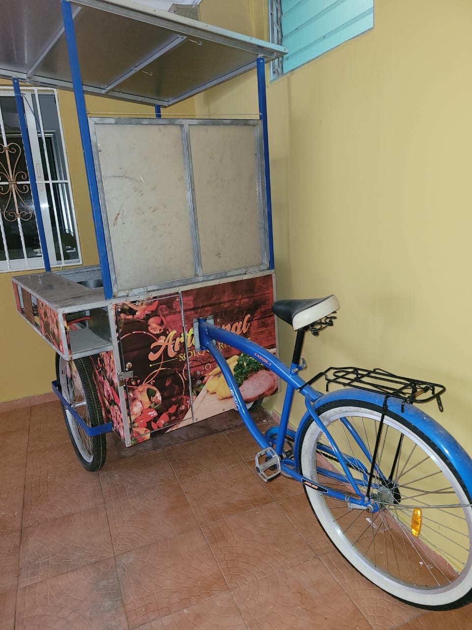 equipos profesionales - CARRITO PARA COMIDA CON TRICICLO INCLUYE VITRINA 3