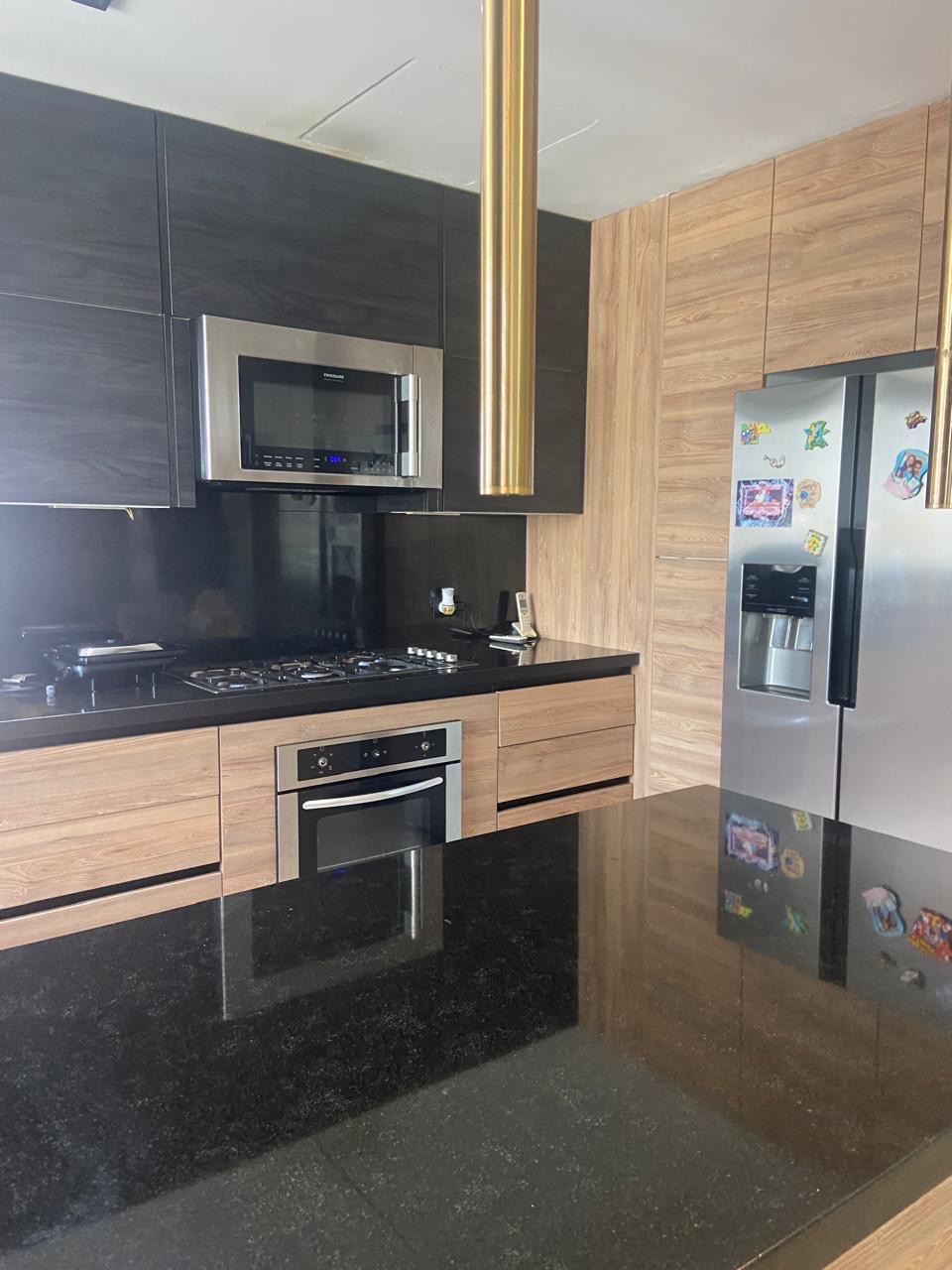 apartamentos - venta de apartamento en Evaristo morales con 172mts piso alto Distrito Nacional  6