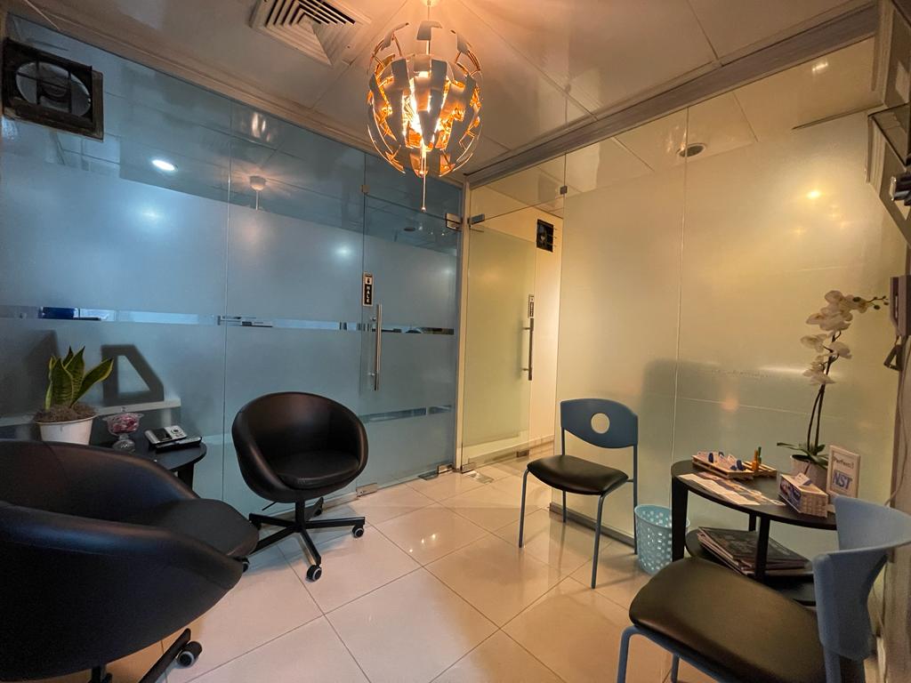 oficinas y locales comerciales - Oficina amueblada proximo a la Churchill 3