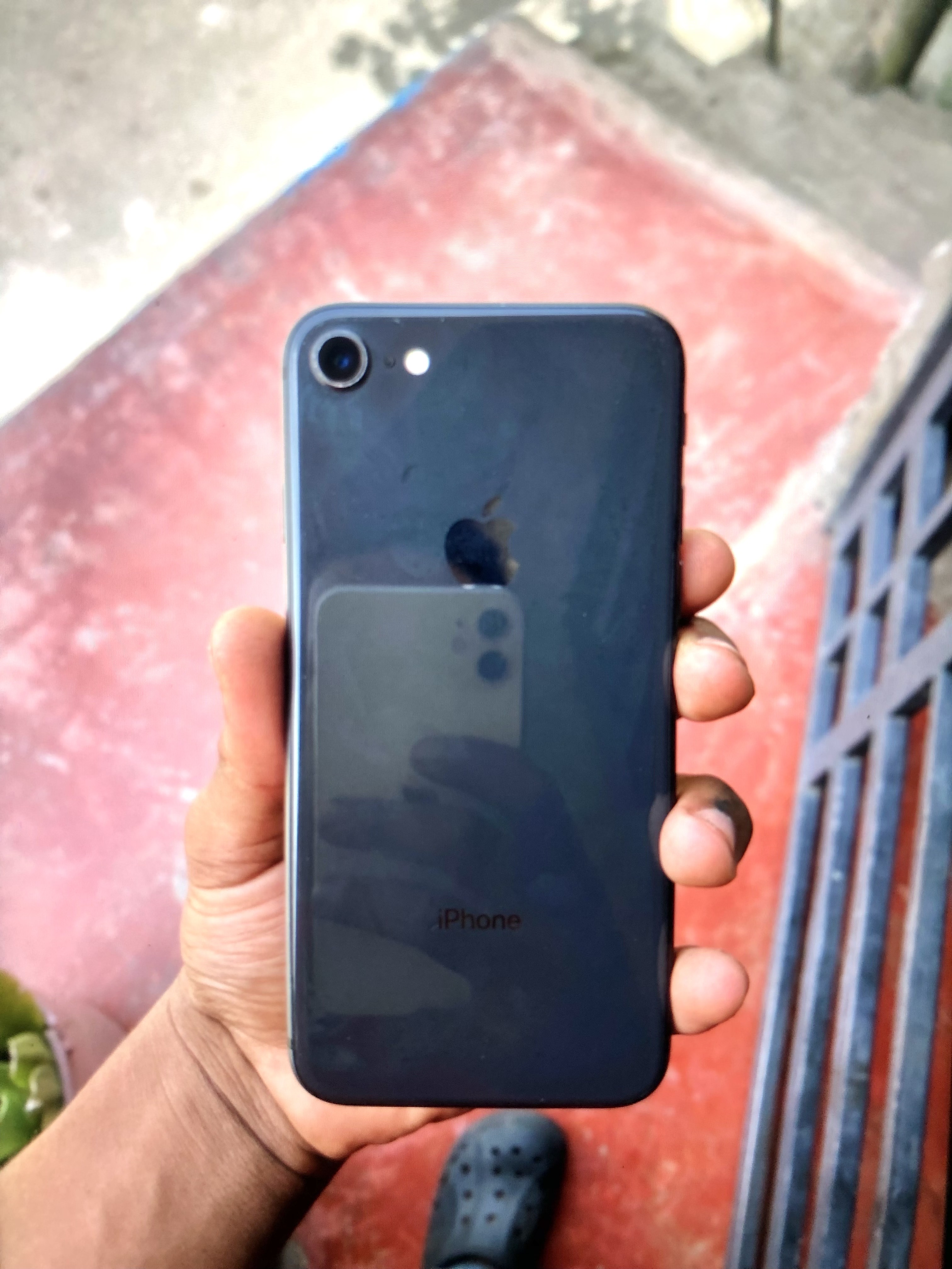 celulares y tabletas - iPhone 8 en muy buen estado