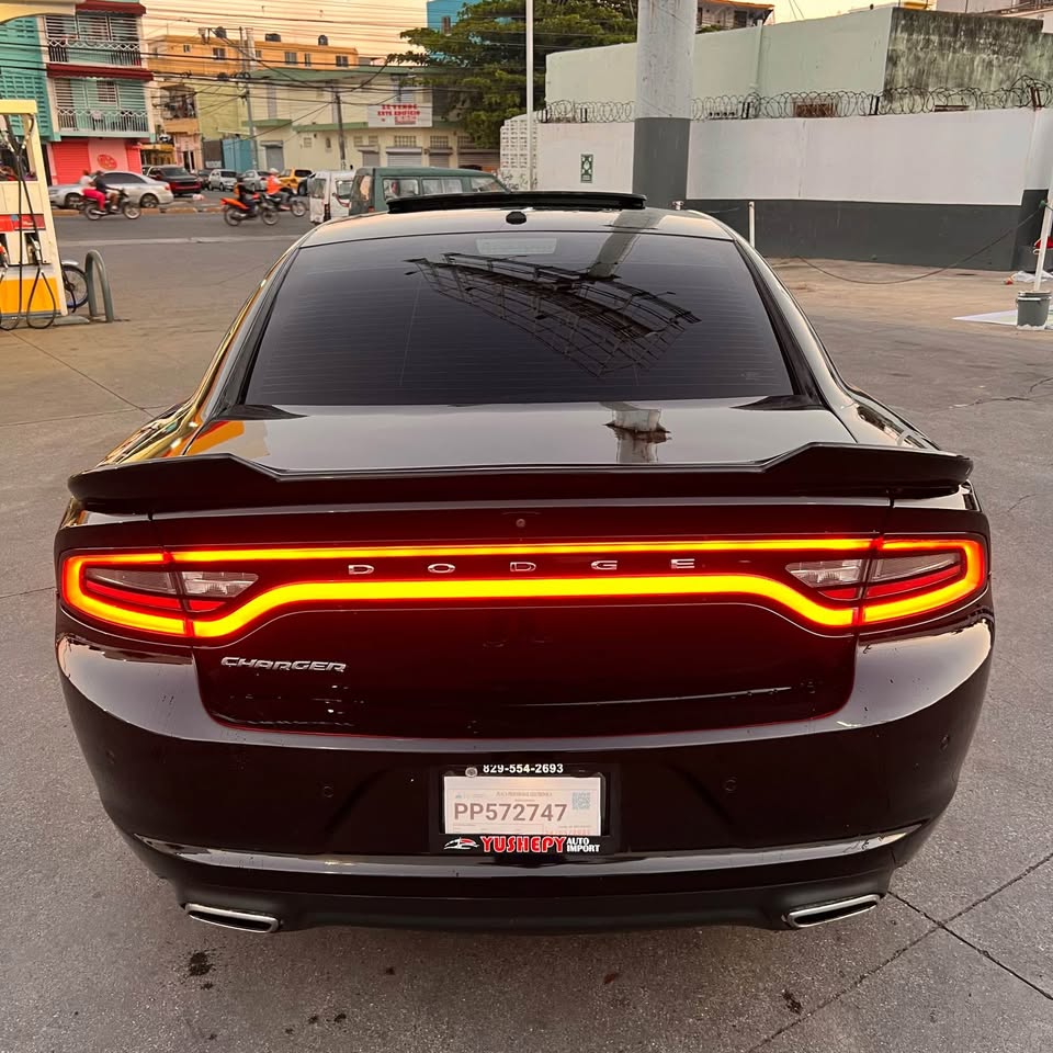 carros - Dodge Charger SXT 2019 5