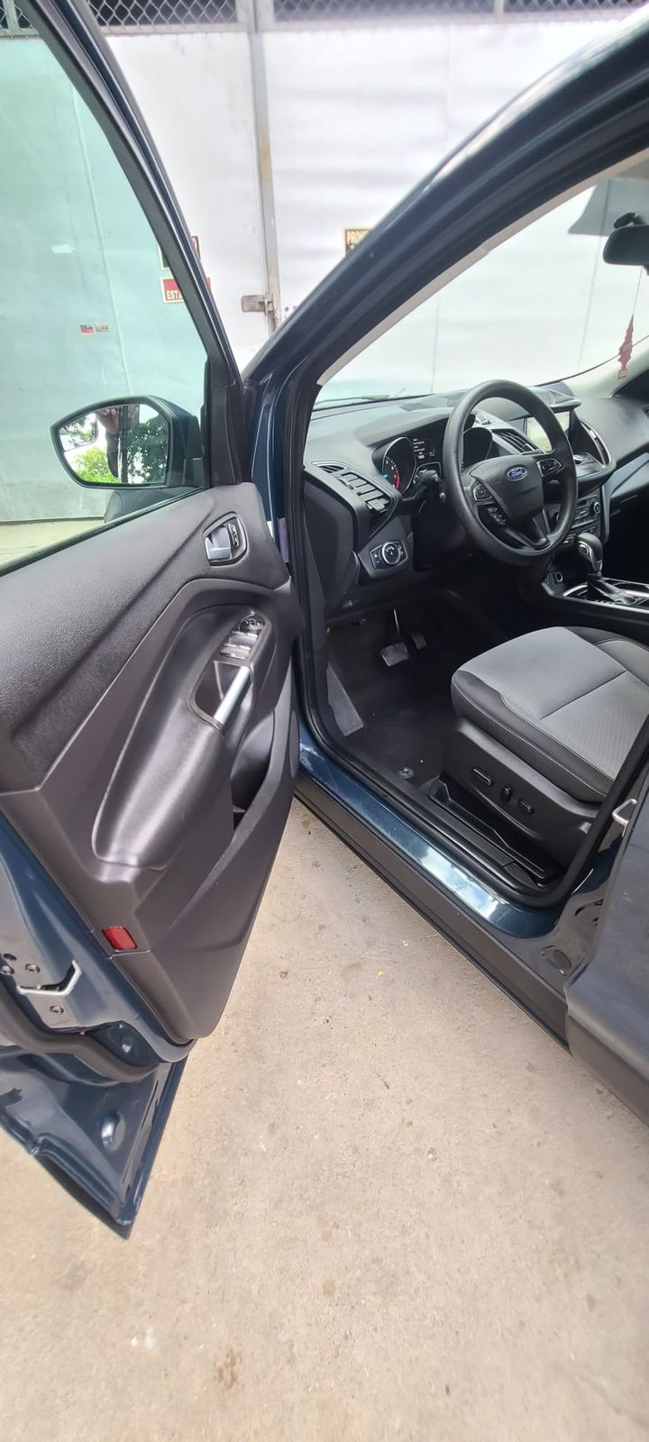 jeepetas y camionetas - Ford Escape SE 2019, Excelente condiciones  7