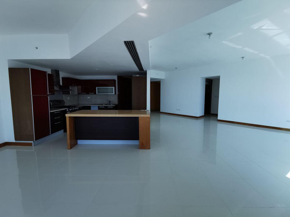 apartamentos - Apartamento de 3 habitaciones moderno frente al mar, Malecon 2