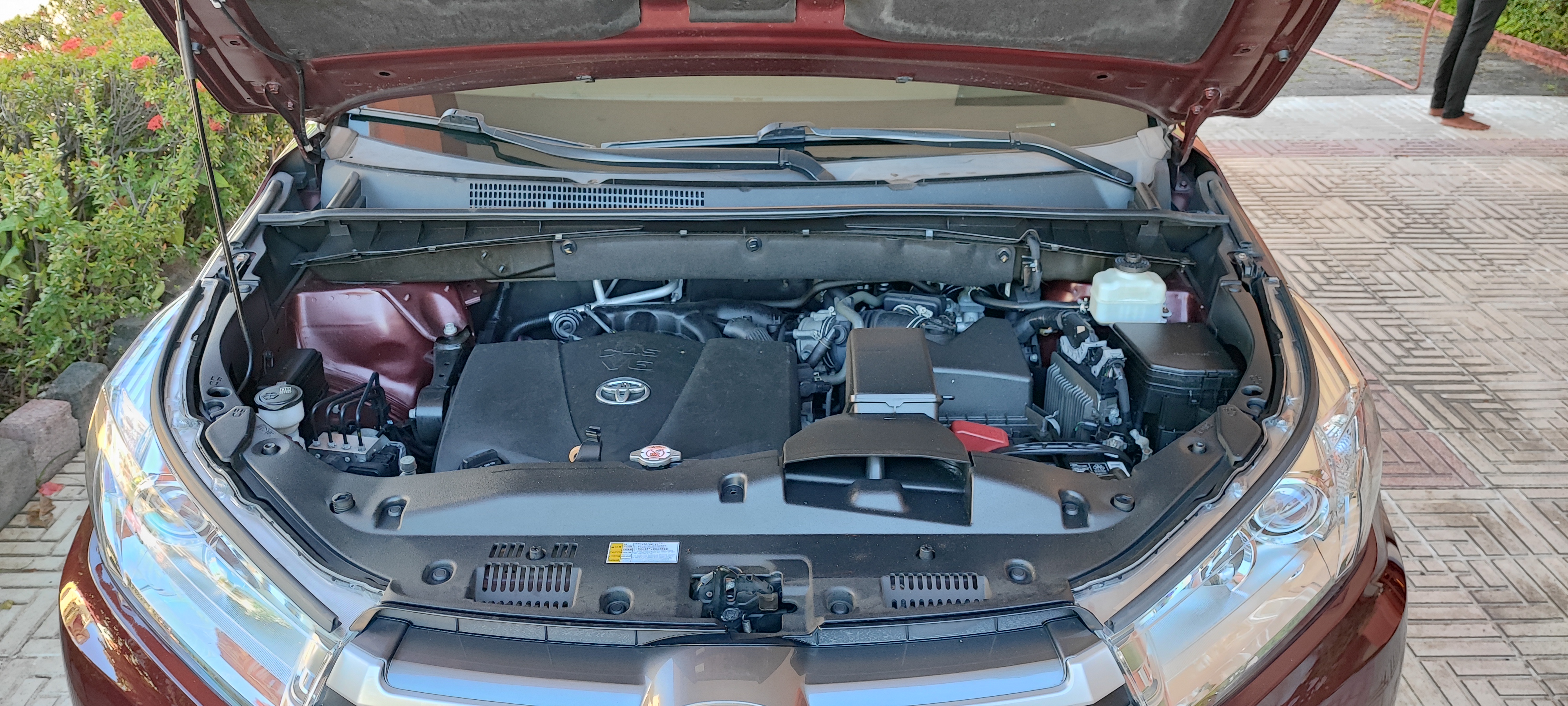 jeepetas y camionetas - Toyota Highlander XLE awd 2019 8