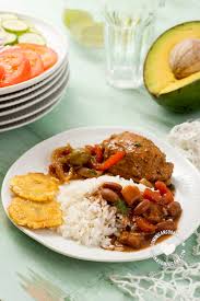 empleos disponibles - SE SOLICITA COCINERA DE COMIDA CRIOLLA