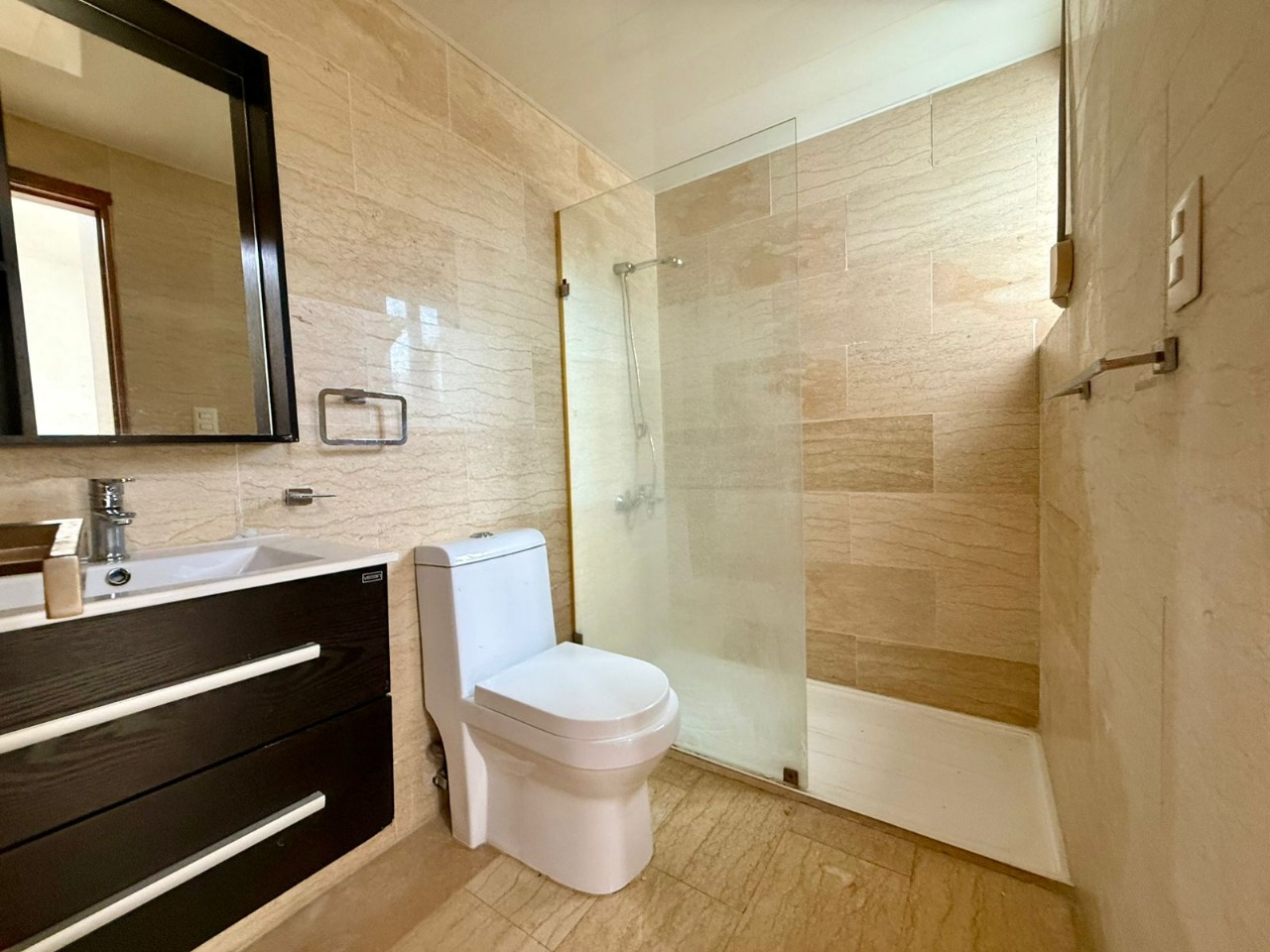 apartamentos - Bella Vista  Excelente Apartamento Torre con  Excelente distribución ubicación  7