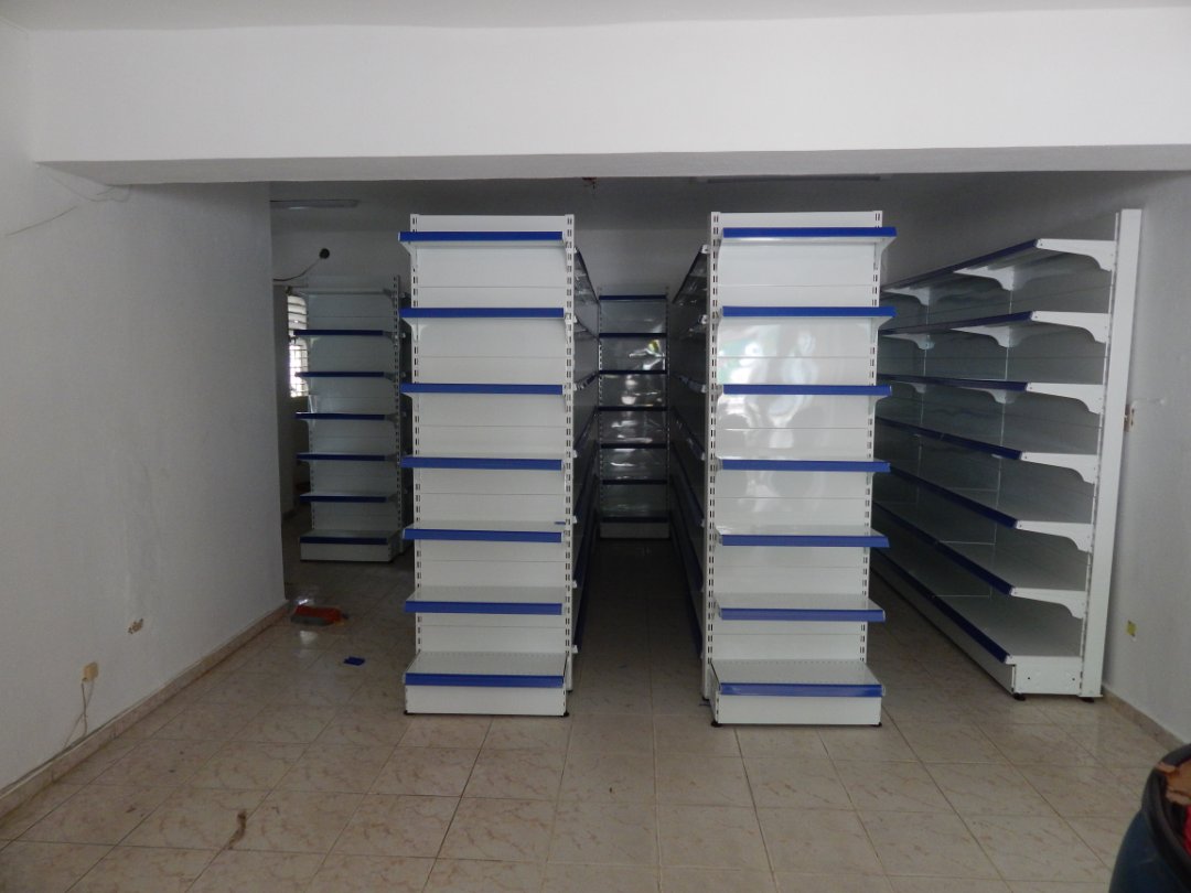 equipos profesionales - Tramería para Farmacias, Tramos modulares y gondolas 1