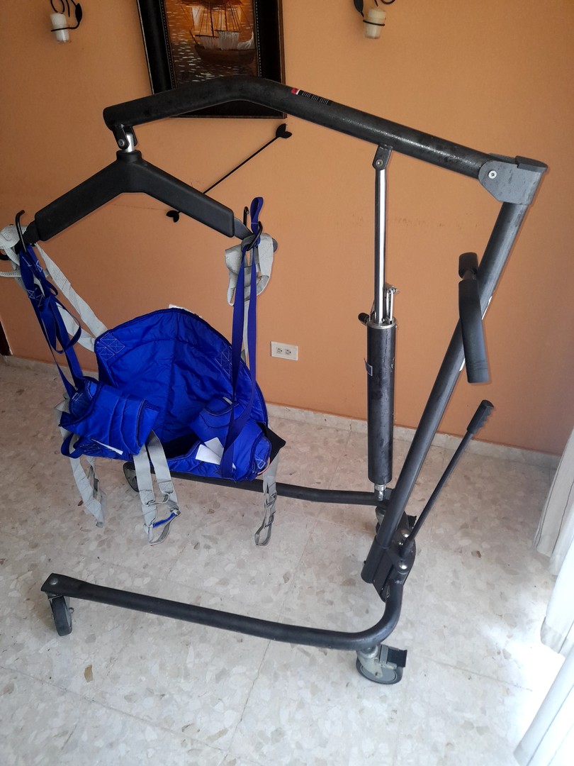 equipos profesionales - Grua hidráulica para movilizar paciente  3