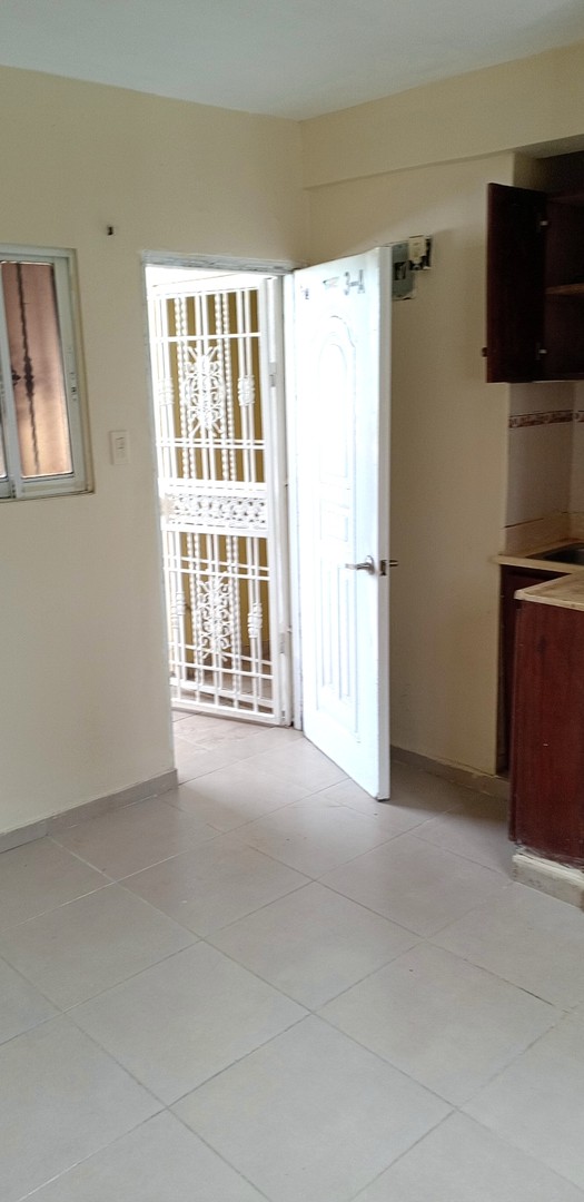 apartamentos - Aparta-Estudio en Zona Céntrica de la capital  3