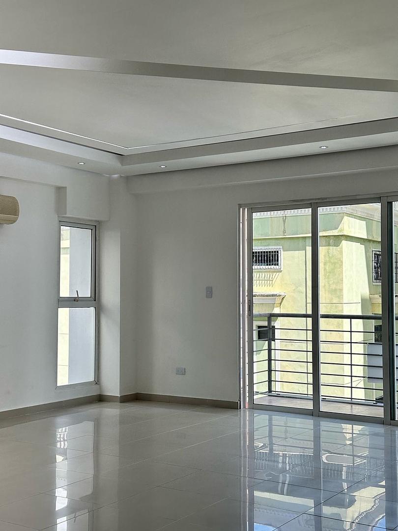 apartamentos - 📍 Apartamento remodelado en Serralles / Piantini 5