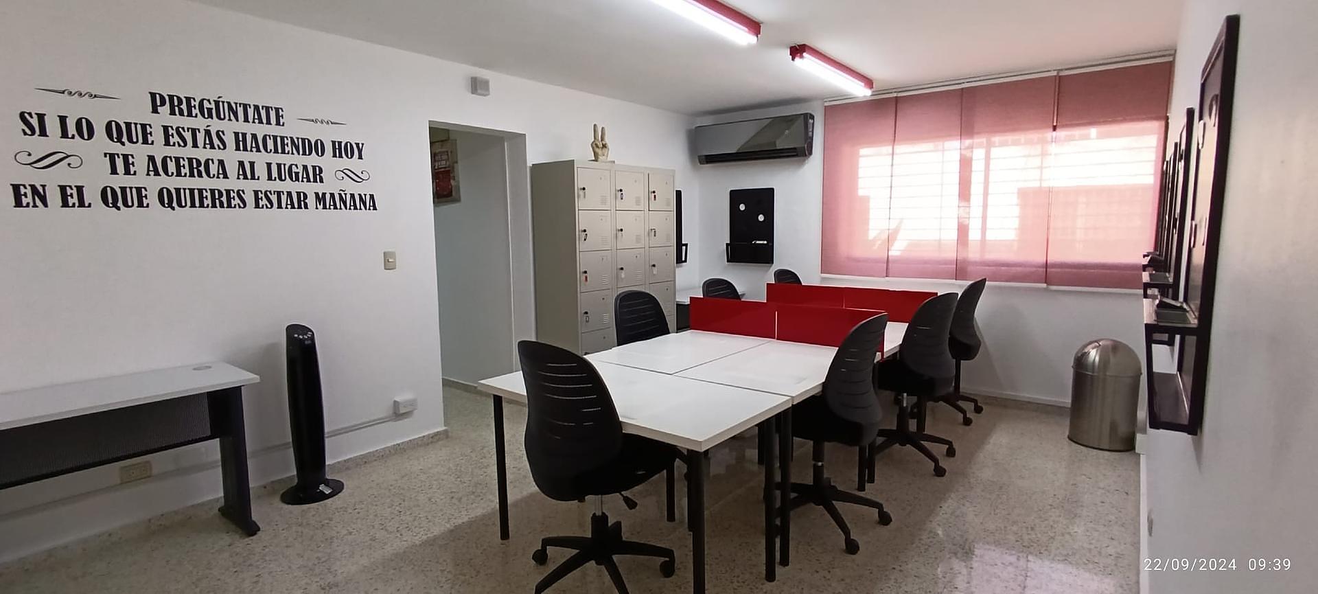oficinas y locales comerciales - Oportunidad Oficina Amueblada lista para usar, Ubicación, Precio. Impecable..  1