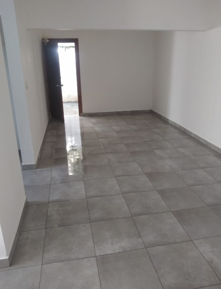 casas - Casa en Venta en la Av independencia 2