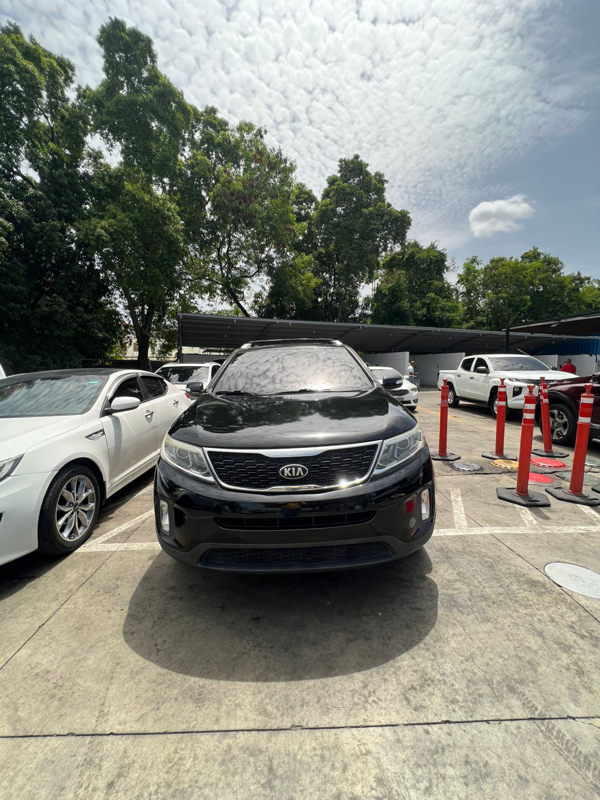 jeepetas y camionetas - VENDO DE OPORTUNIDAD KIA SORENTO 2014 3 FILAS! 1