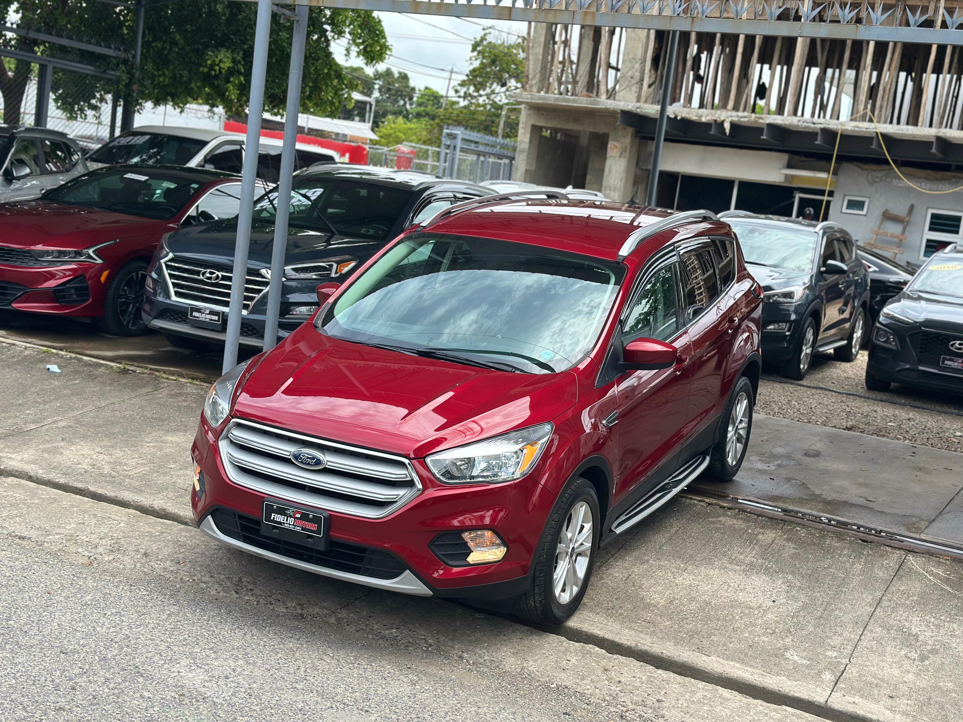 jeepetas y camionetas - 2019 FORD ESCAPE SE CLEAN CARFAX 0