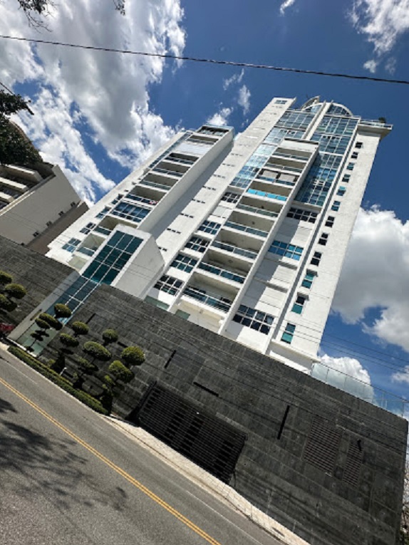 apartamentos - Apartamento en la Av. Anacaona 8vo Nivel Amueblado 1