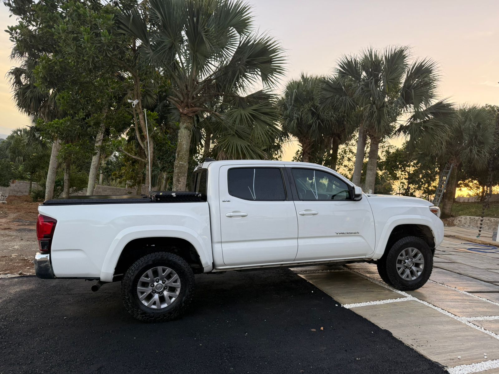 jeepetas y camionetas - Toyota tacoma 2019 4