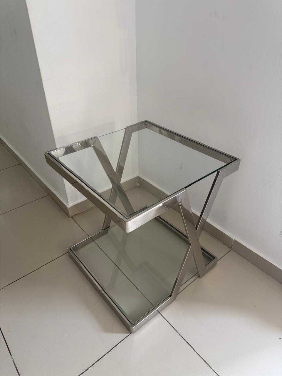 decoración y accesorios - Se Vende Mesita Lateral 1