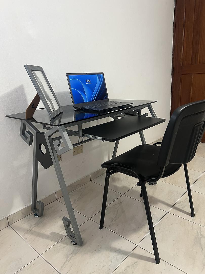 articulos de oficina - Escritorio de cristal 0