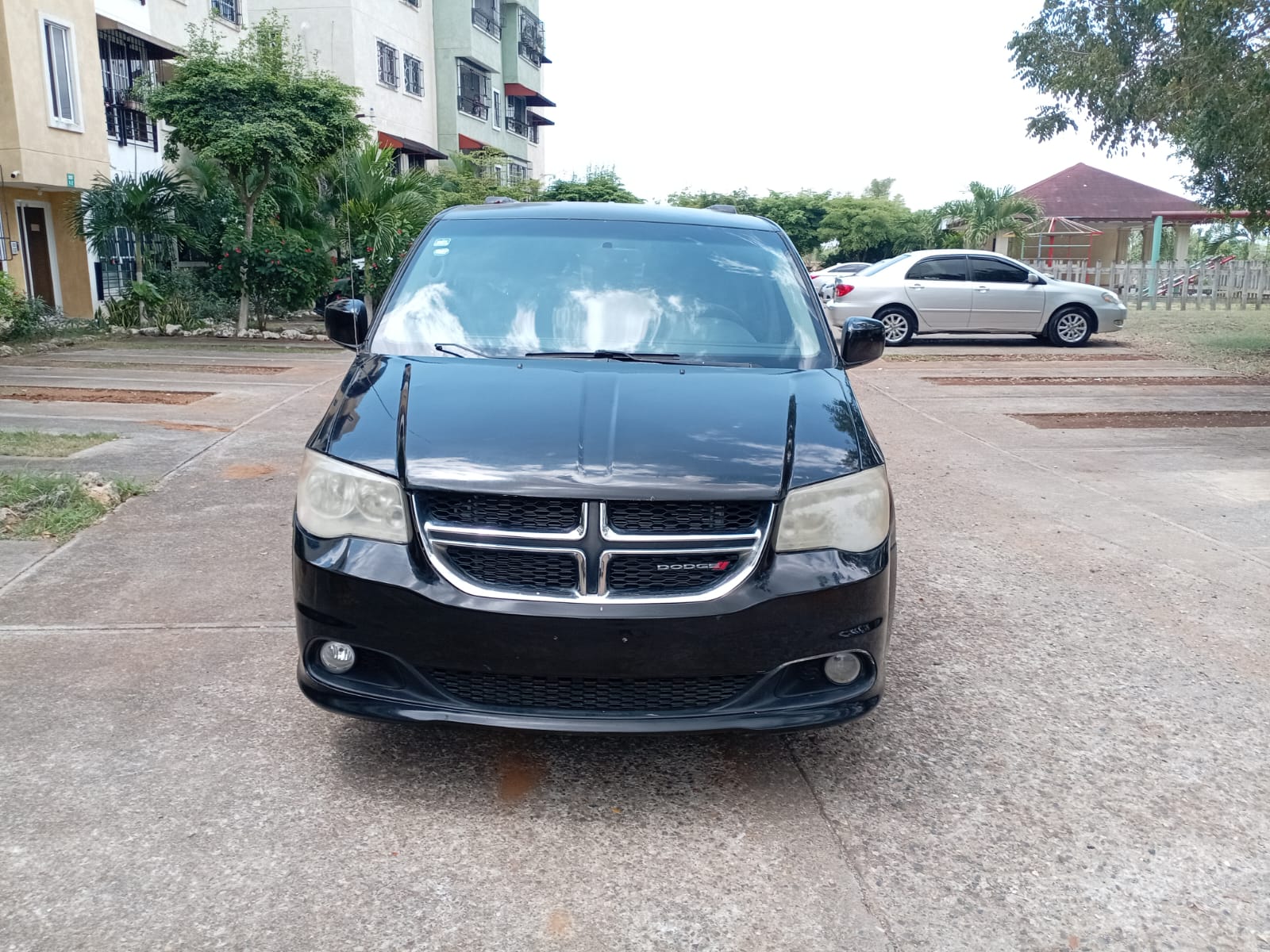 jeepetas y camionetas - DODGE Caravan SXT 2012 1